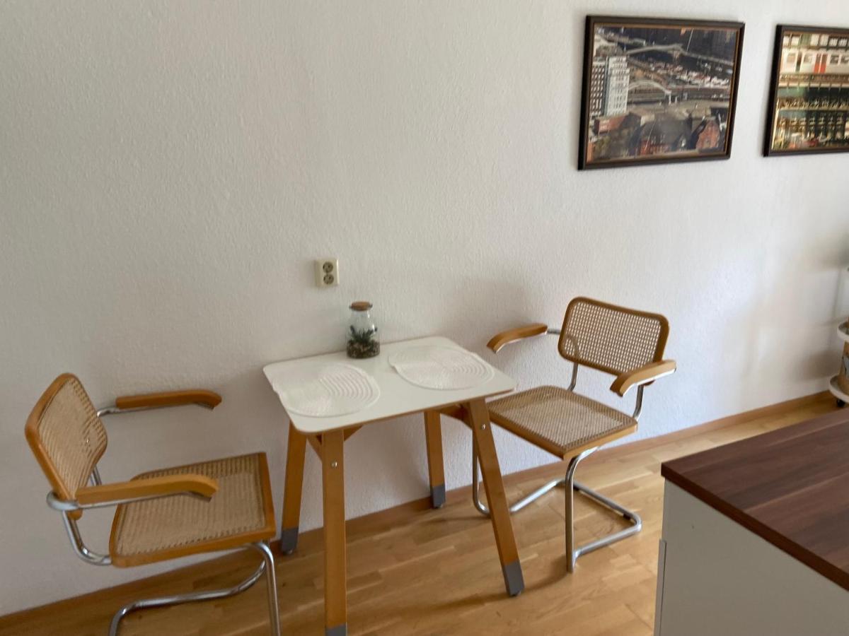 Schoene Ferienwohnung Mit Kostenlosem Parkplatz Cottbus Bagian luar foto